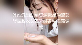 泰国高挑白皙甜美女神【kimmy】170CM大长腿蜜臀 九头身材比例非常好，旅行也拍！各种自慰啪啪集合，鸡巴和黑牛上