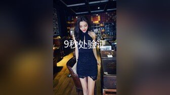 黑丝大美女露脸下海直播，全程高能跟狼友互动撩骚，淫声荡语不断揉奶玩逼，掰开小穴给狼友看特写，精彩刺激