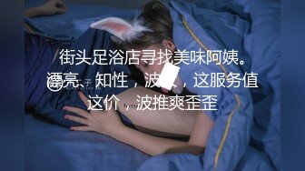 价值千元巨作！商场全景4K镜头偸拍女卫各种大屁股小姐姐方便~好多气质美女应接不暇好过瘾 (1)