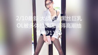  乖巧甜美少女！年纪不大超会玩！情趣装丝袜，掰开小穴假屌自慰，娇喘呻吟，爽的流出白浆