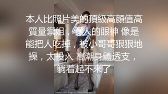 漂亮少妇跟小男友啪啪爱自拍 每个机会都不放过 厕所 车震 无视外面路人 就爱看自己的骚表情 最后口爆吞精