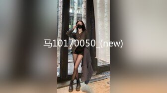 金發清純的漂亮美少女阿柯展示傲人一字馬