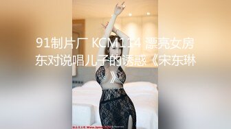  漂亮巨乳女友 貌似来月事了 被弯吊男友深喉操嘴 各种姿势爆菊花 最后内射